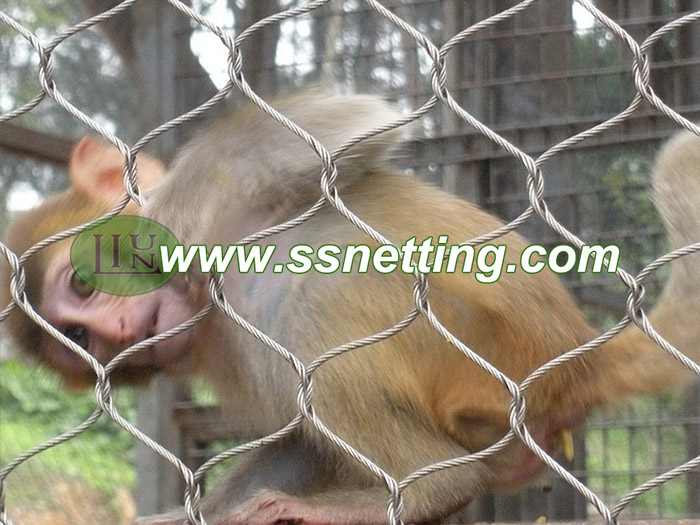 Animal Enclosure Netting For Application