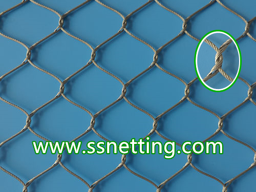 Hand weaving stainless steel braid mesh is very soft and flexible