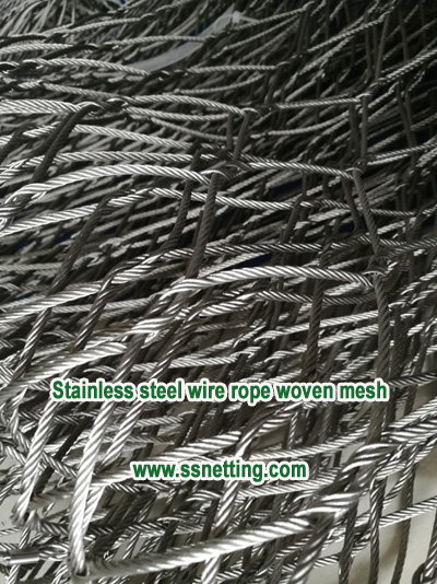 Stainless steel wire rope woven mesh
