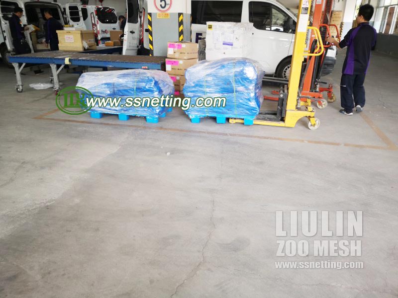 American animal enclosure fencing order