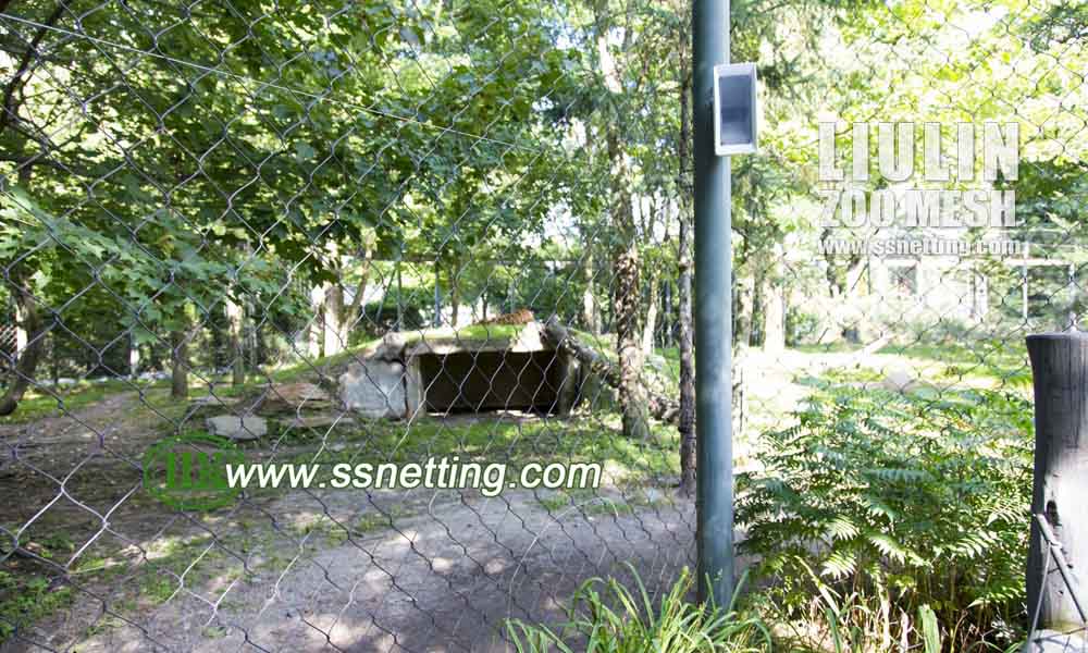 tiger enclosure mesh